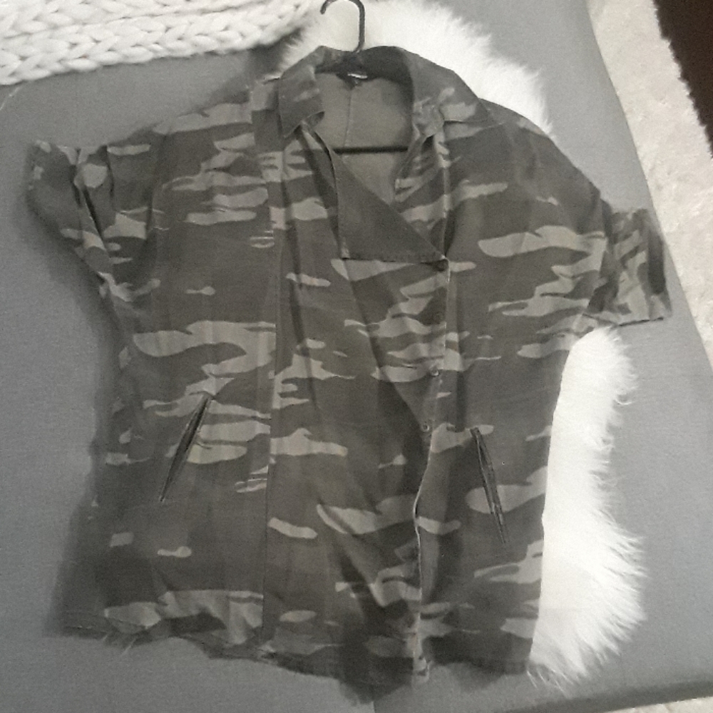 Asymmetrical camo button top